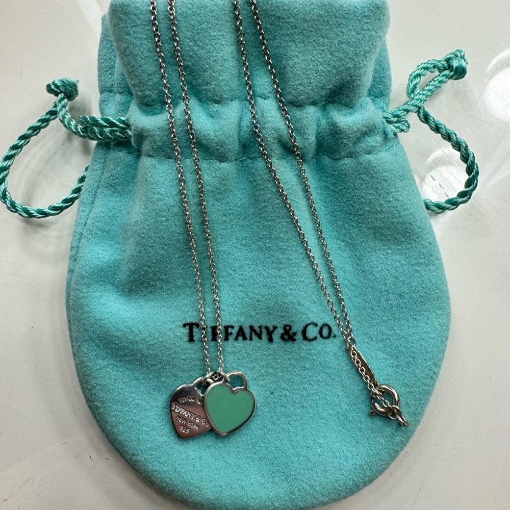 Return to Tiffany’s double heart tag necklace